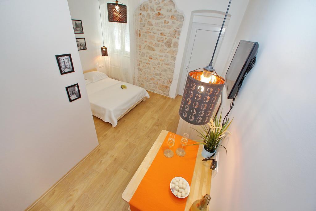 Guverna New City Accommodation Zadar Room photo